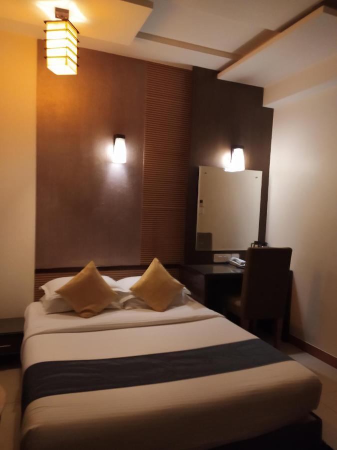 Hotel Silicrest Бангалор Экстерьер фото